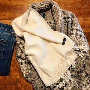 100 percent cashmere shawl